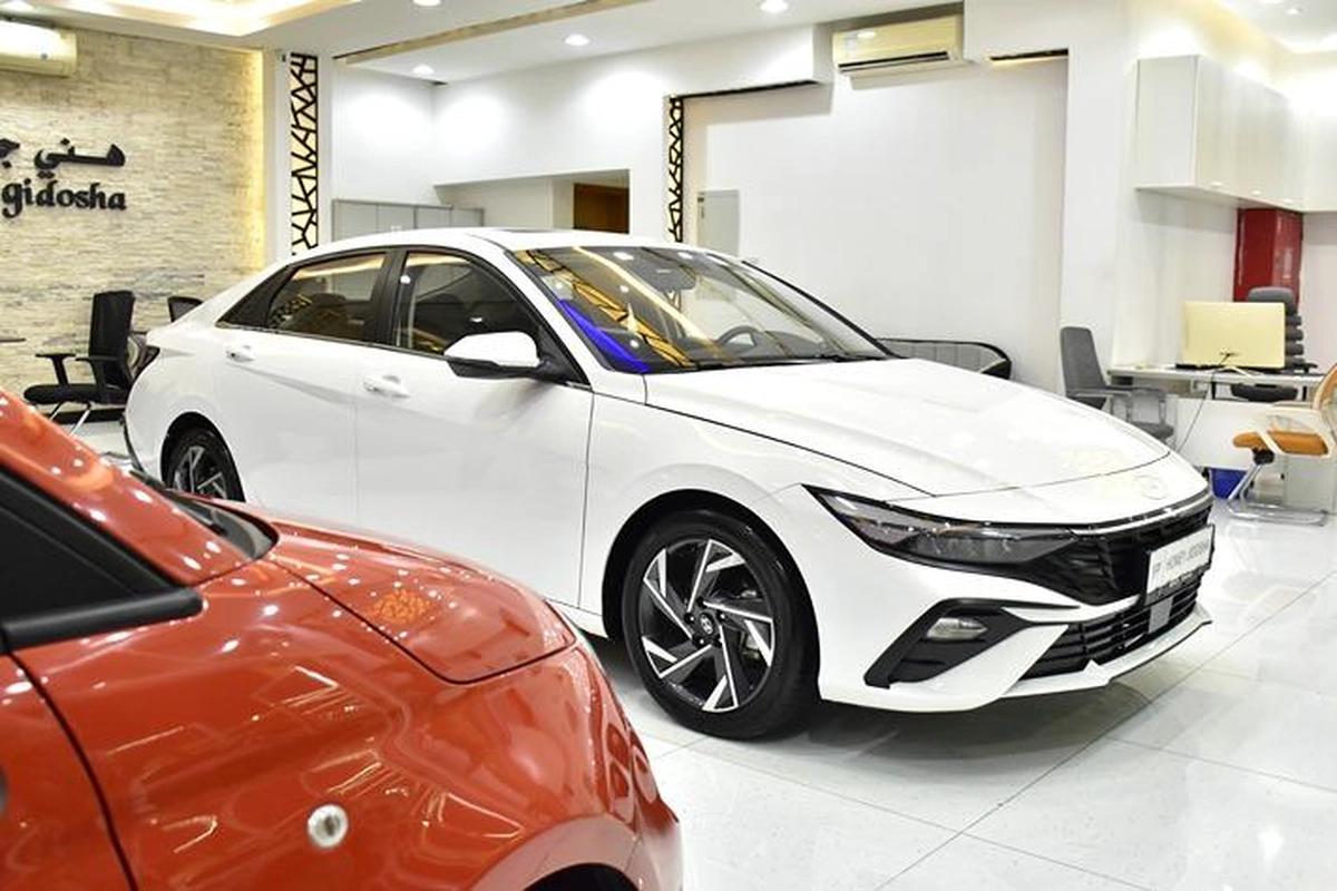 Hyundai Elantra ( 2024 Model ) in White Color Chinese Specs-5-5