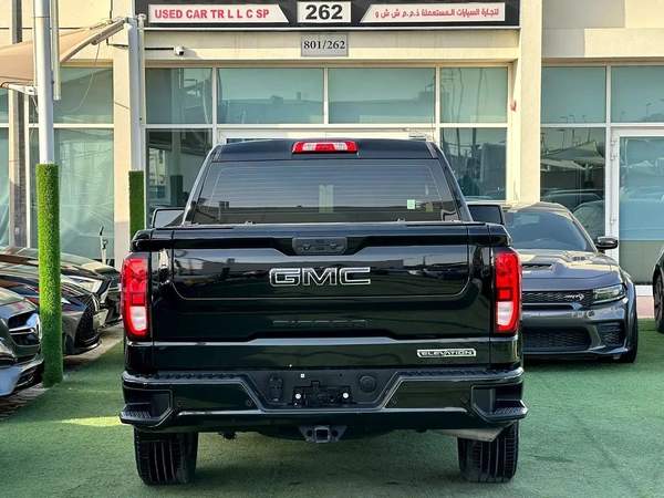 GMC SIERRA ELEVATION GCC 2022 FULL OPTION ORIGINAL PAINT PERFECT CONDITION FULL SERVICE HISTORY