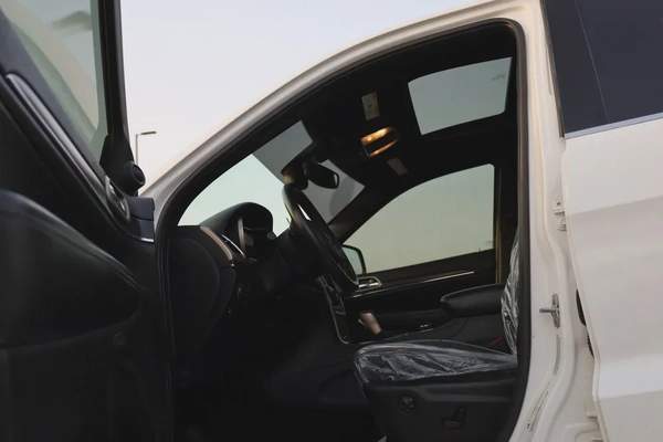 Used Jeep Grand Cherokee L 3.6L Limited 2017