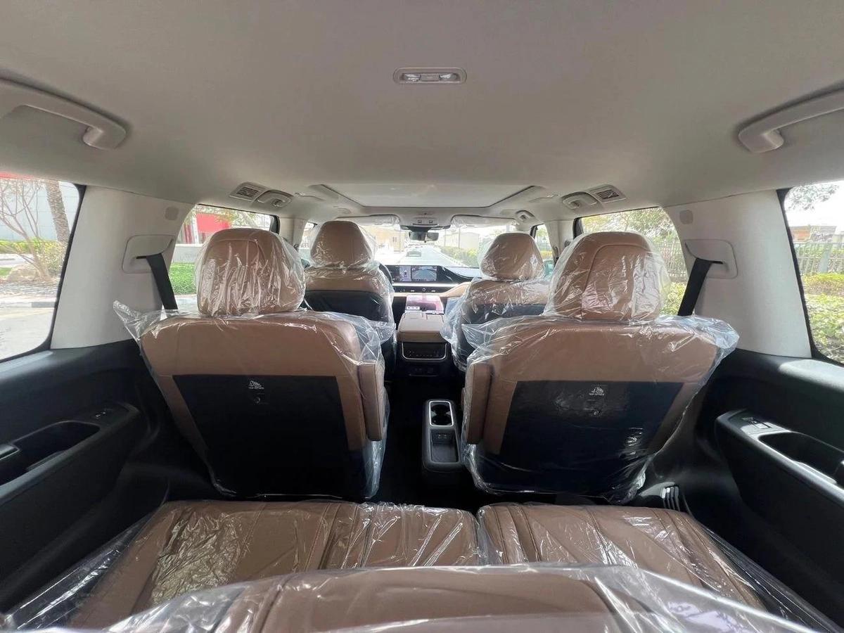 Infiniti QX80 Sensory Captain Chairs 7 5.6L-5-5