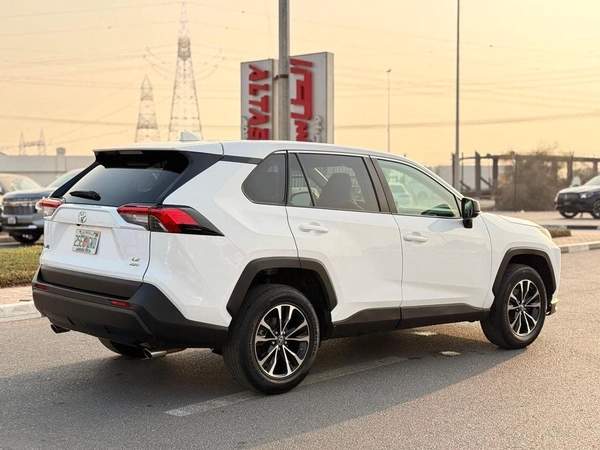 Toyota RAV4 Toyota RAV4 2024