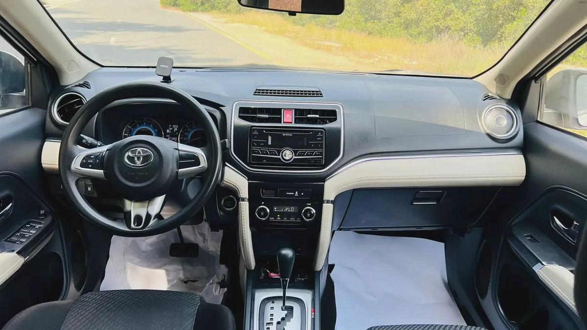 Toyota Rush 2022 _GCC Specs _Monthly Installment 860aed-4-4