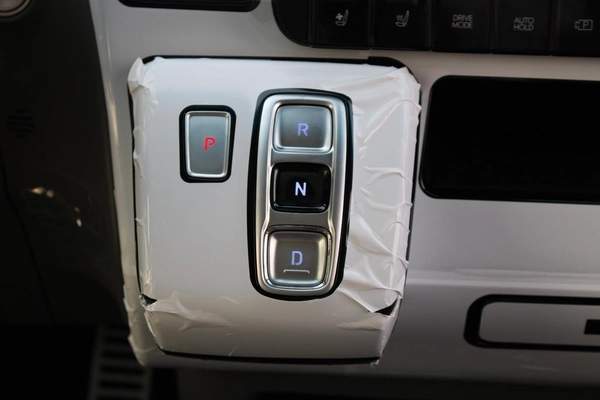 Hyundai Staria 3.5L V6 9 Seaters Luxury Plus Model 2026