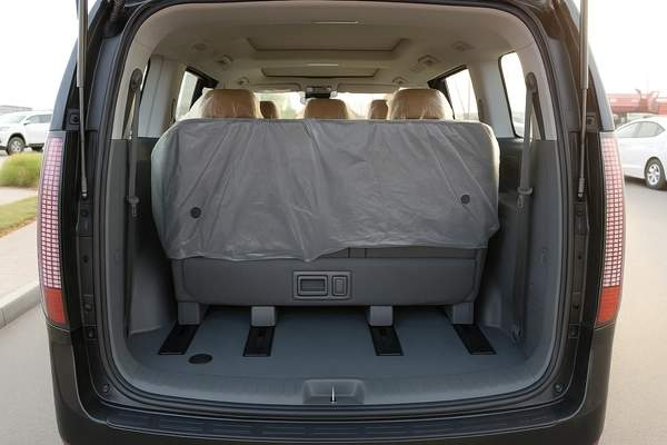 Hyundai Staria 3.5L V6 9 Seaters Luxury Plus Model 2026