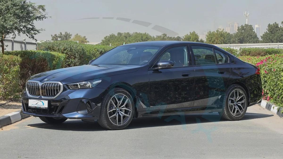 ( Only For Export ) 2026 BMW 5-Series 530i M 2.0T RWD BRAND NEW-2-2