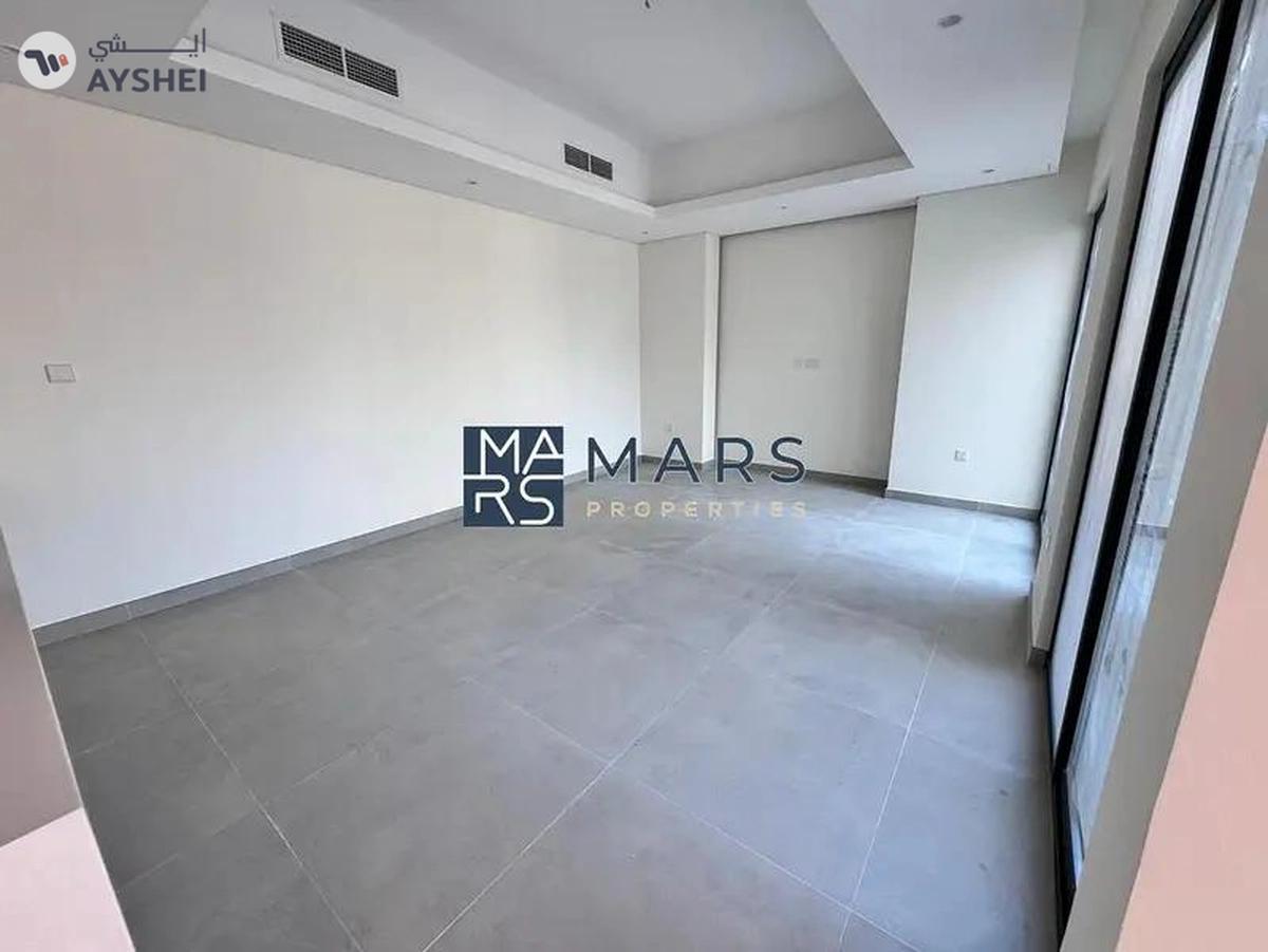 Prestigious House | Brand New End Unit | Gated Community-21-21