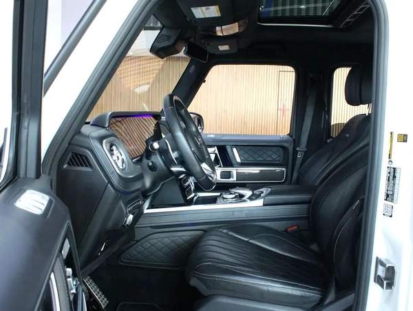 2021 - Mercedes-Benz G63 AMG V8 with warranty