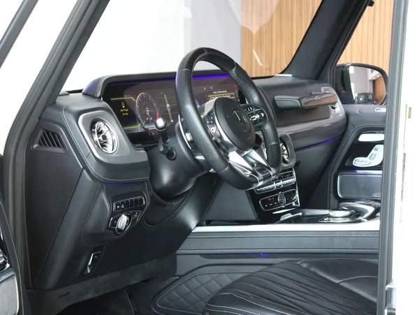 2021 - Mercedes-Benz G63 AMG V8 with warranty