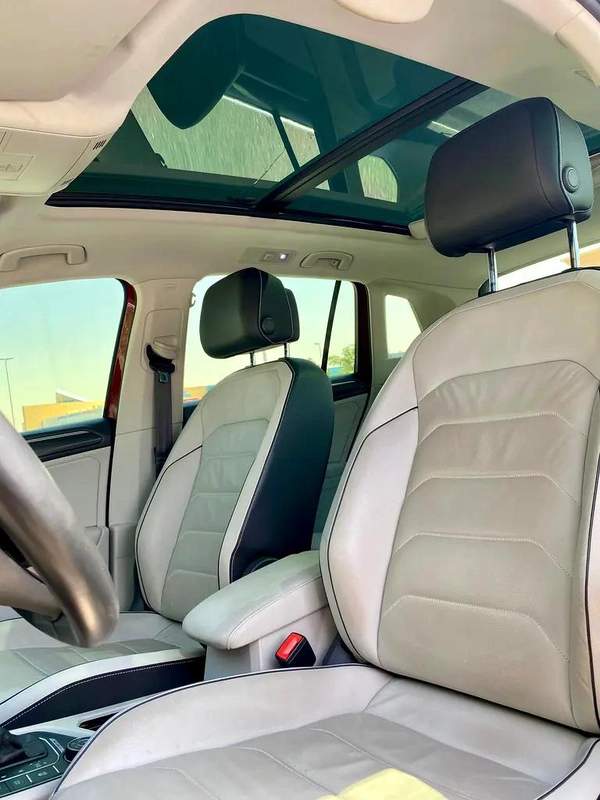 2017 VW TIGUAN SPIRT STYLE R-LINE 2.0TSI ||GCC || ORIGNAL PAINT || FULL SERVICE AT AGENCY