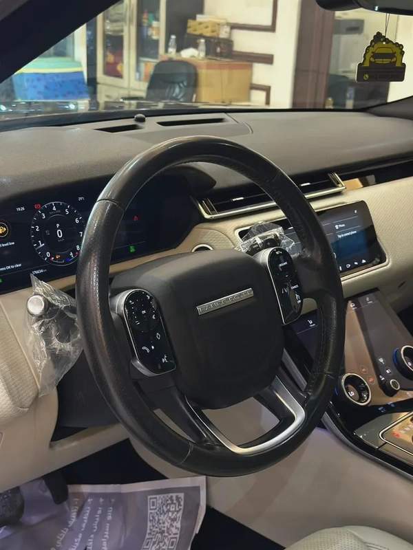 Land Rover Range Rover Velar P250 S 2018 - GCC Specs