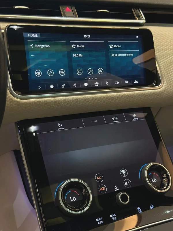 Land Rover Range Rover Velar P250 S 2018 - GCC Specs