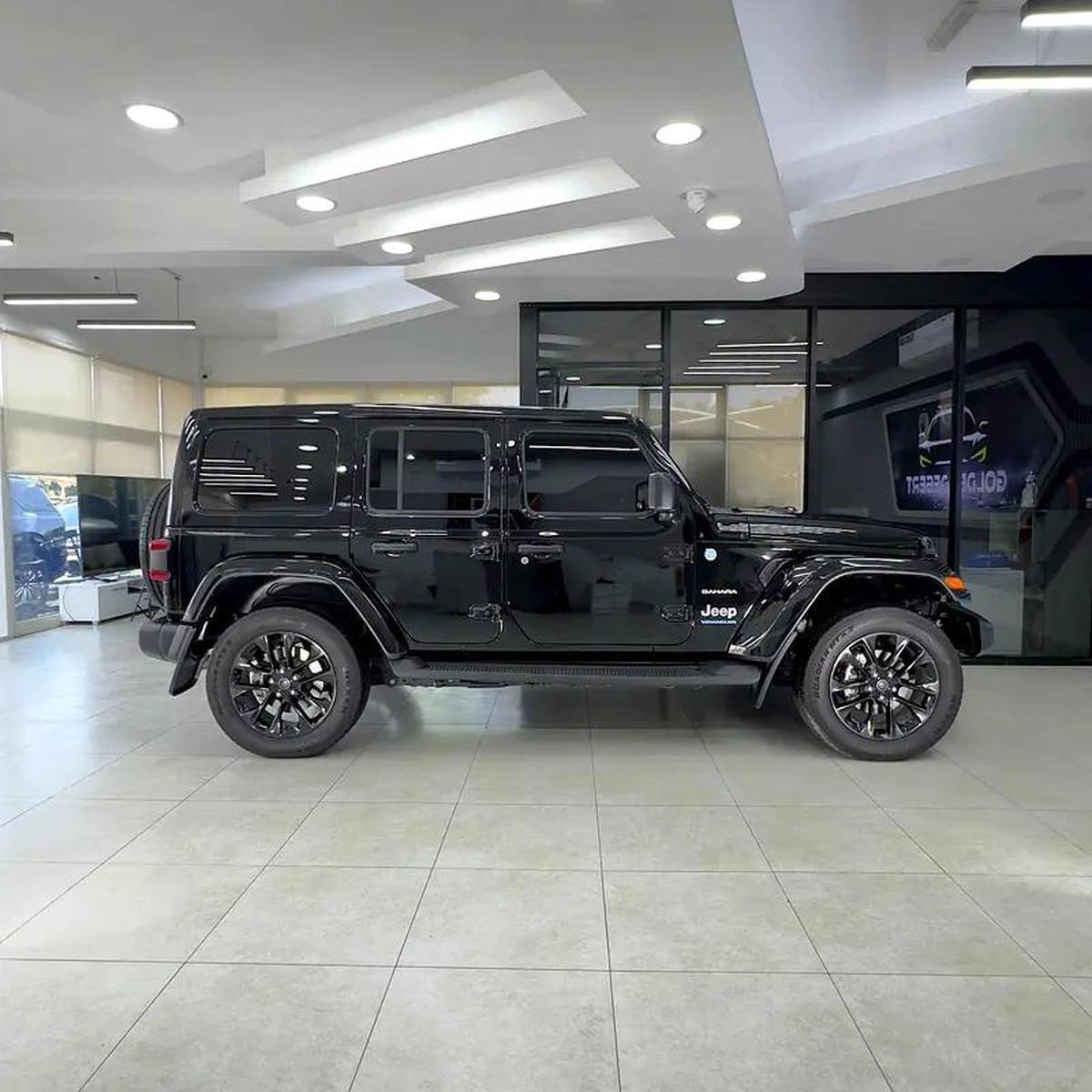 2024 Jeep Wrangler Sahara 4xe-13-13