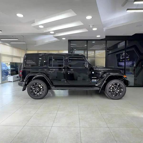 2024 Jeep Wrangler Sahara 4xe