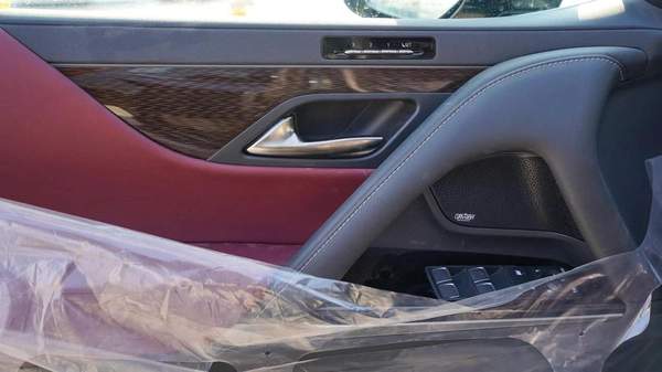Lexus LX600