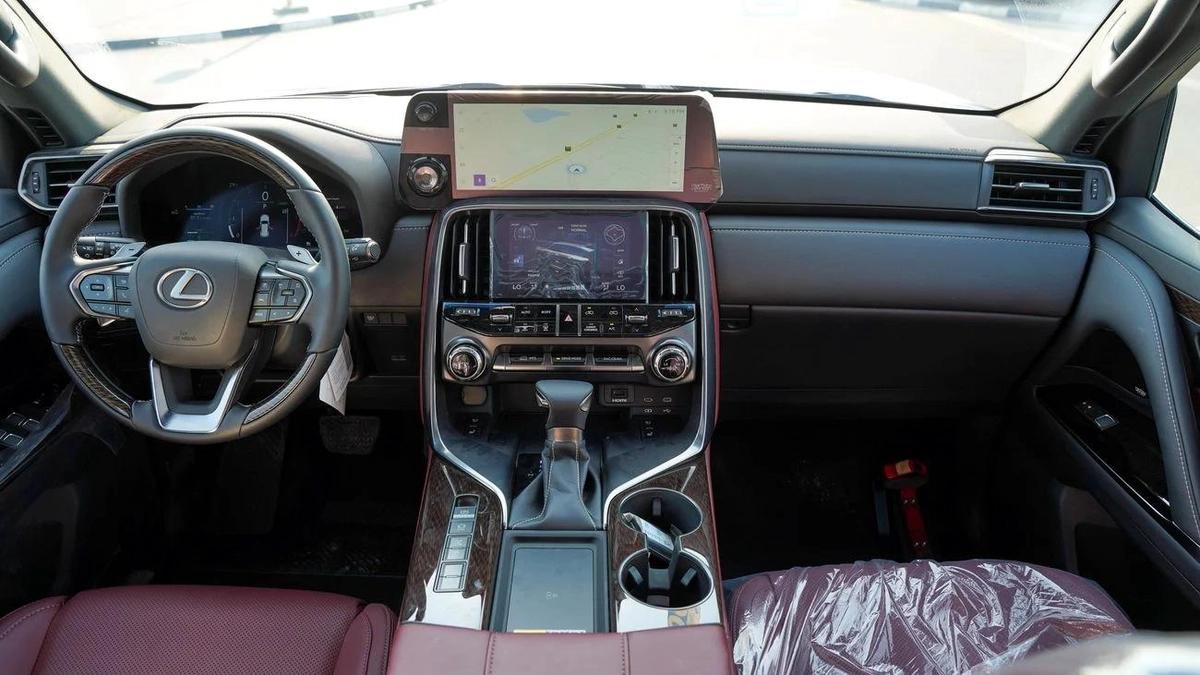 Lexus LX600-16-16