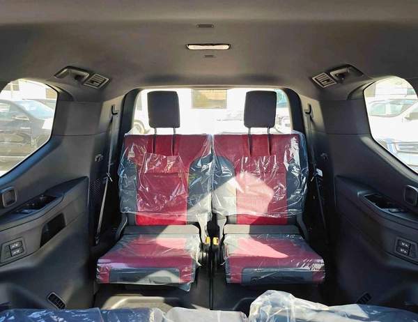 Toyota Land Cruiser VXR / FULL OPTION / 3.3L DIESEL / PWR SEATS / RADAR / JBL SPEAKERS (CODE # VXR)