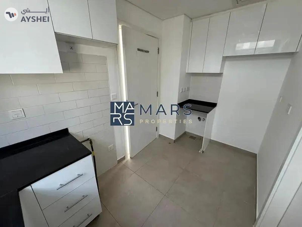 Spacious, Luxury 2 Bedroom Corner Townhouse with Close Kitchen Available For Rent in Nasma Residence-8-8