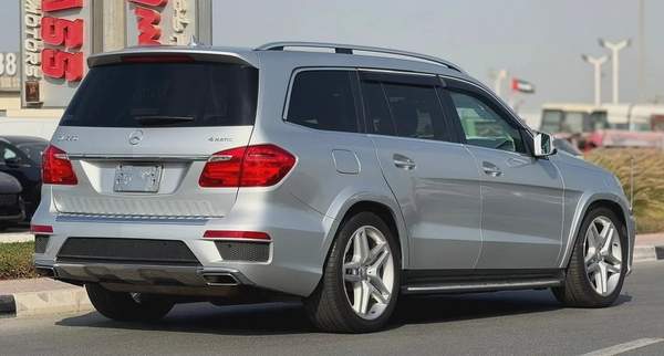 MERCEDES BENZ GL550 | 2014 | SLIVER WITH BLACK INTERIOR | CLEAN CAR | FRESH JAPAN IMPORT