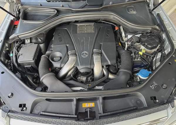 MERCEDES BENZ GL550 | 2014 | SLIVER WITH BLACK INTERIOR | CLEAN CAR | FRESH JAPAN IMPORT