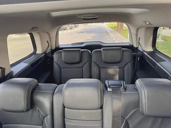 MERCEDES BENZ GL550 | 2014 | SLIVER WITH BLACK INTERIOR | CLEAN CAR | FRESH JAPAN IMPORT
