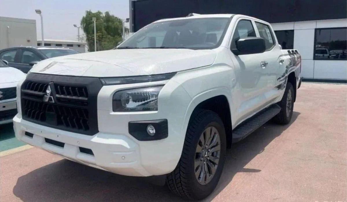Mitsubishi L200 Mitsubishi L200 GLX AT DIESEL FULL OPTION 2026-0-0