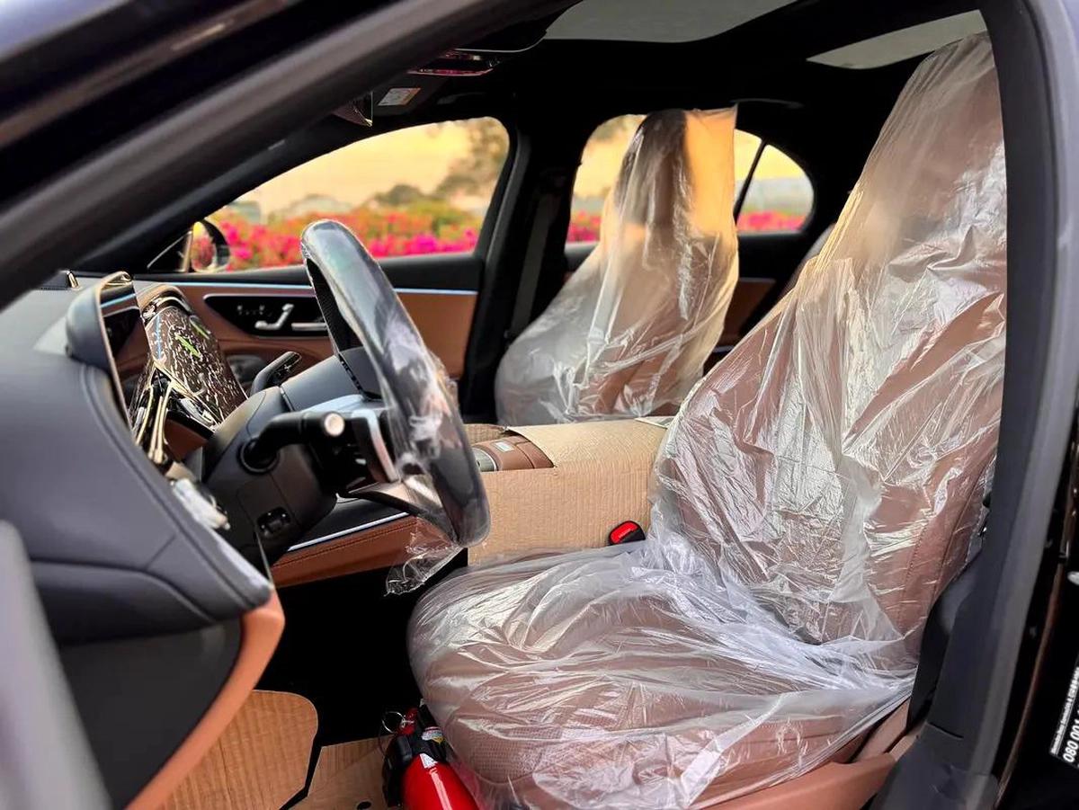 Mercedes-Benz E-Class E 300-18-18