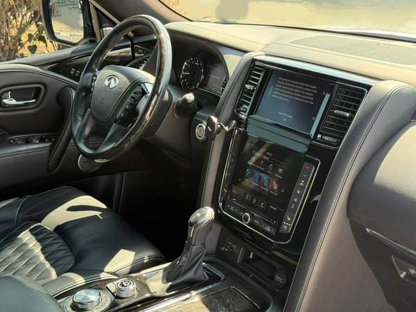 INFINITI QX80 | GCC SPECS | YEAR: 2021 | FULL-SERVICE HISTORY WITH AGENCY | WARRANTY UPTO DECEMBER 2026 |