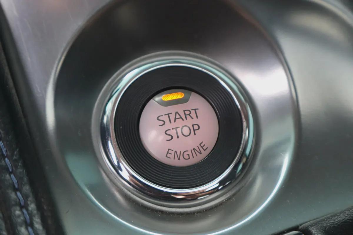 Nissan Maxima SR 2018 - GCC Specs - Excellent Condition-13-13