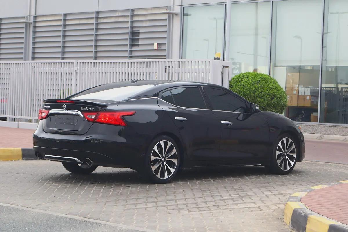 Nissan Maxima SR 2018 - GCC Specs - Excellent Condition-18-18