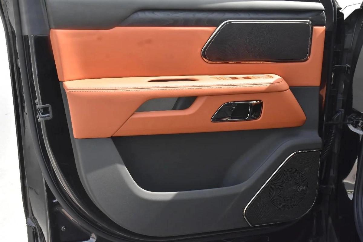 ROX 01 SEVEN SEATS PHEV 2025 | BLACK-20-20