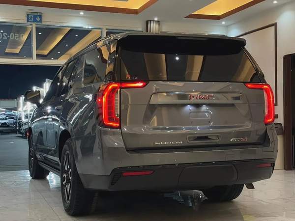 GMC Yukon AT4 2021 GCC