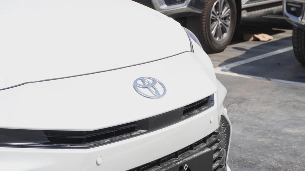 TOYOTA CAMRY LE 2.5L PETROL MODEL 2025-4-4