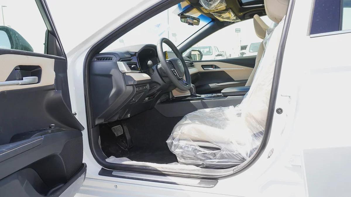 TOYOTA CAMRY LE 2.5L PETROL MODEL 2025-8-8