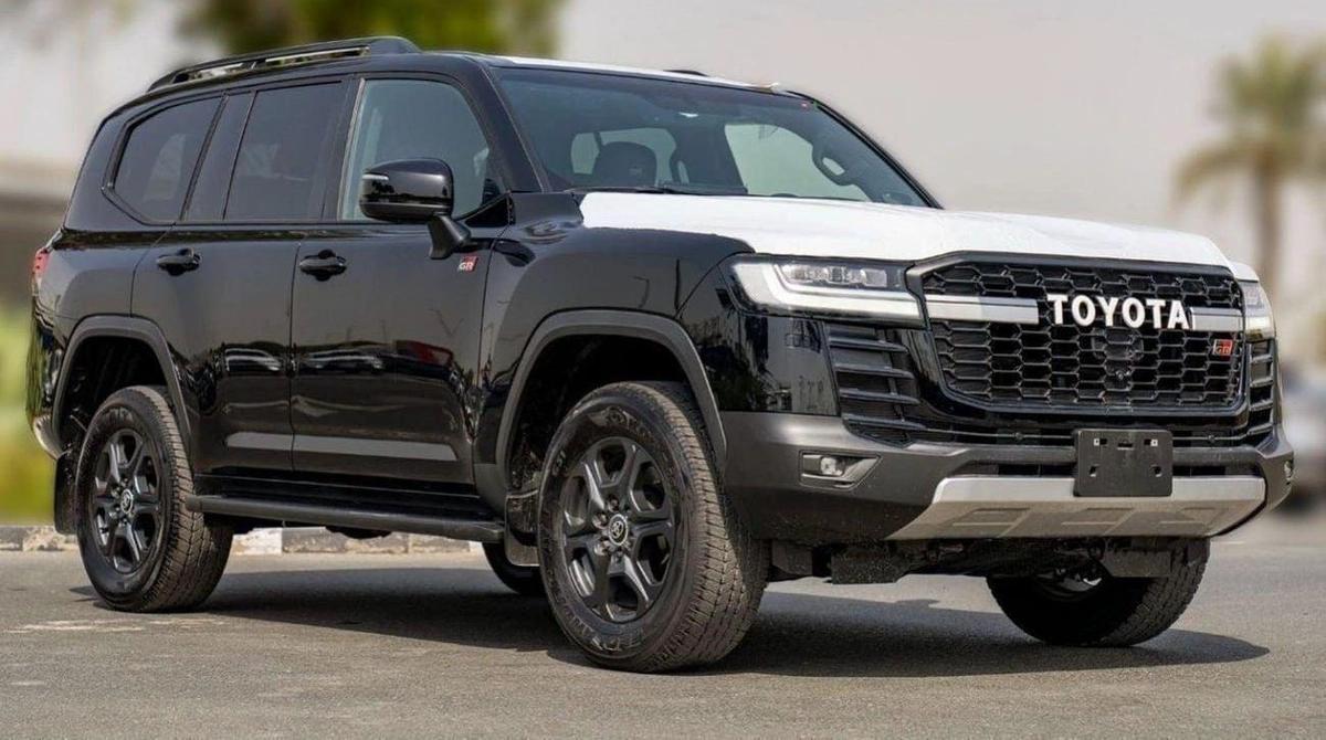 Toyota Land Cruiser GR-S LC300 GR SPORT 3.3D AT MY2024 – BLACK-0-0