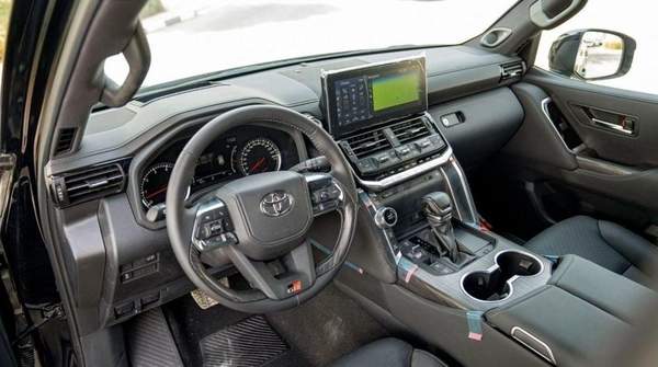 Toyota Land Cruiser GR-S LC300 GR SPORT 3.3D AT MY2024 – BLACK