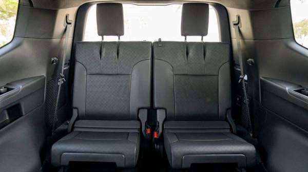 Toyota Land Cruiser GR-S LC300 GR SPORT 3.3D AT MY2024 – BLACK