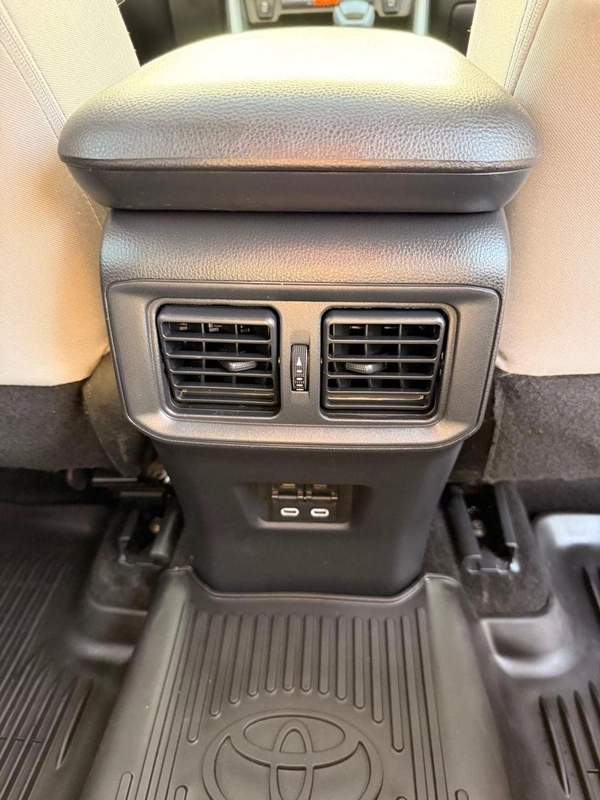 Toyota RAV4 XLE 2.5 L | sunroof, push start low mileage full option