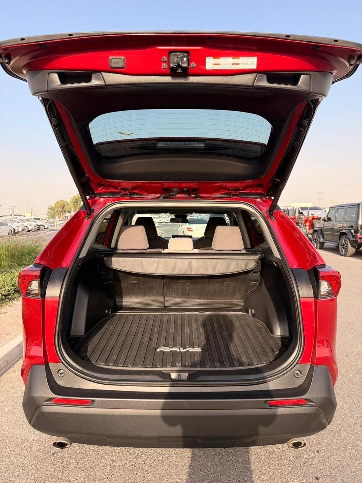 Toyota RAV4 XLE 2.5 L | sunroof, push start low mileage full option-22-22