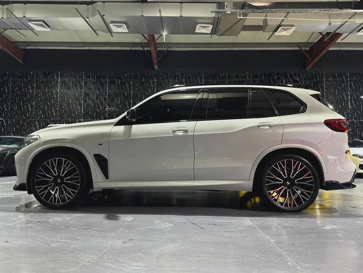 BMW X5 M50i 2020 GCC specs for 159,000.00 AED-5-5