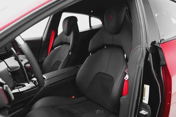 2025 FERRARI PUROSANGUE NOVITEC