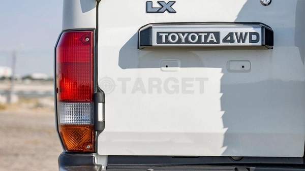 Toyota Land Cruiser 70 LC 76 4.2 M/T 2025