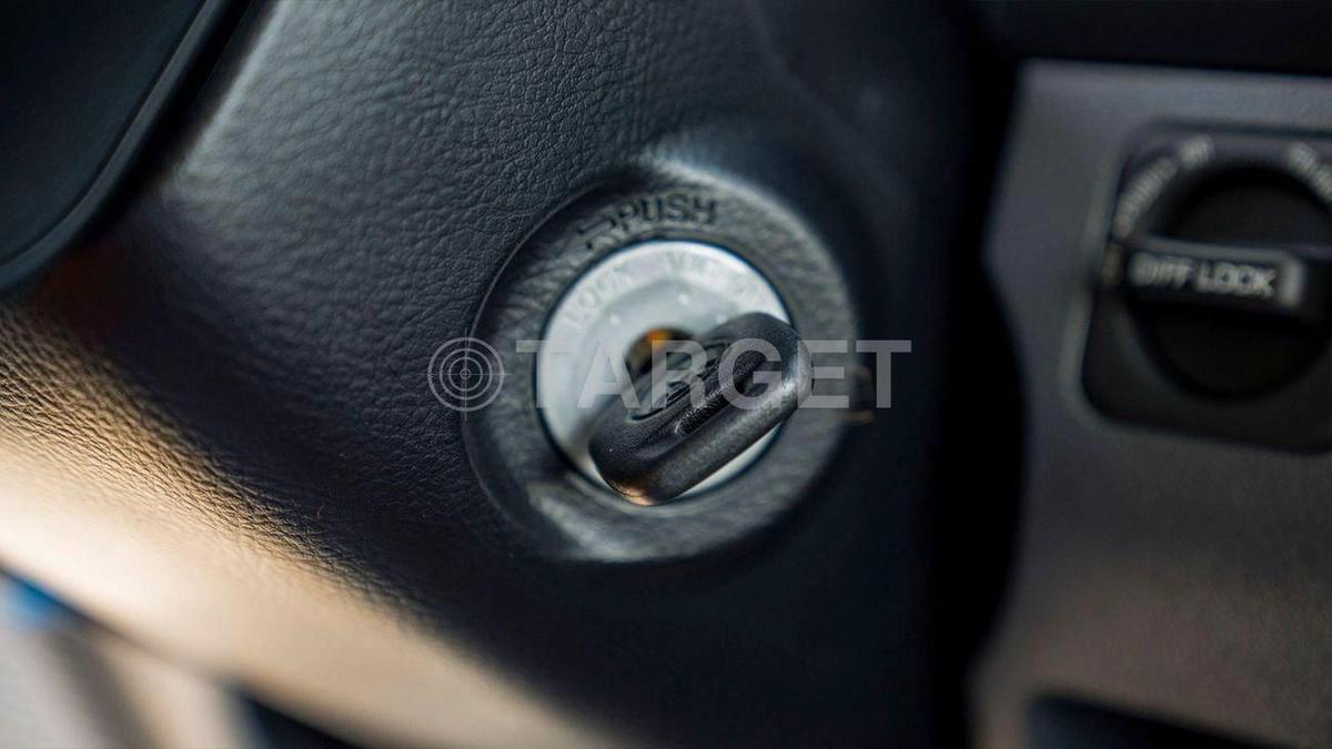 Toyota Land Cruiser 70 LC 76 4.2 M/T 2025-12-12