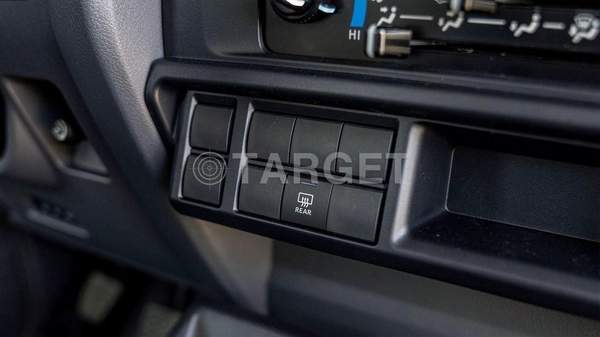 Toyota Land Cruiser 70 LC 76 4.2 M/T 2025