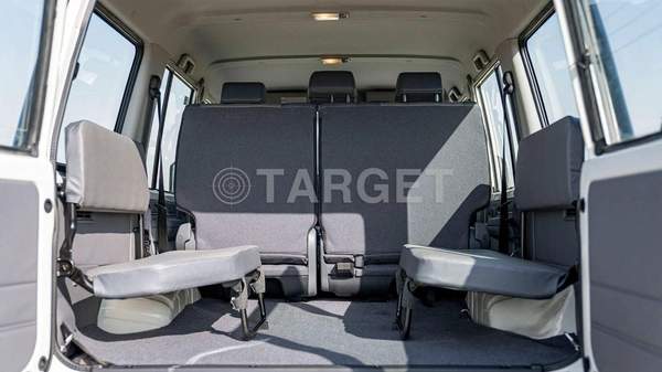 Toyota Land Cruiser 70 LC 76 4.2 M/T 2025