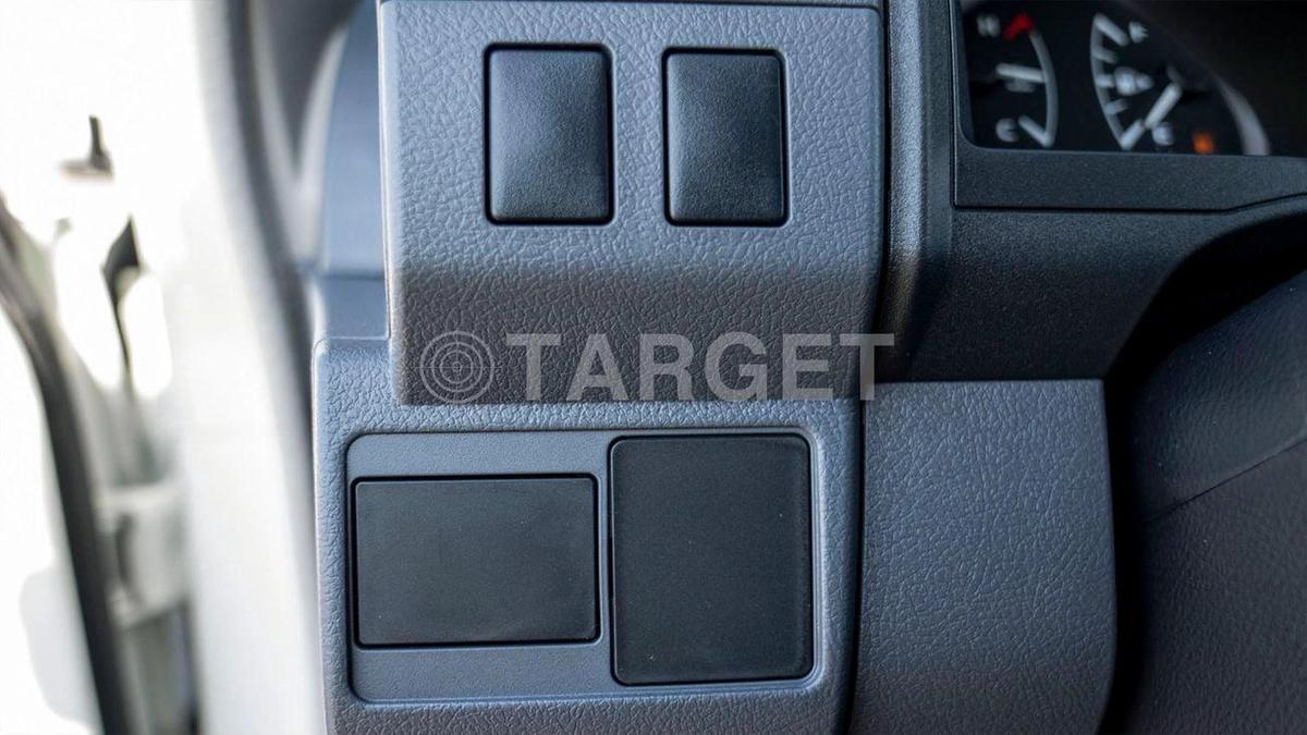 Toyota Land Cruiser 70 LC 76 4.2 M/T 2025-19-19