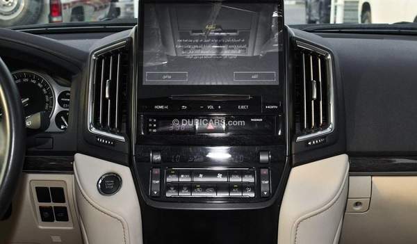 Toyota Land Cruiser GXR V8 Grand Touring