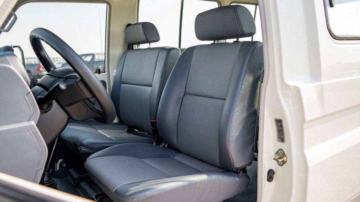 Toyota Land Cruiser 70 Toyota LC78 Hard Top 4.2L V6 Diesel MT MY2025 for export only-17-17