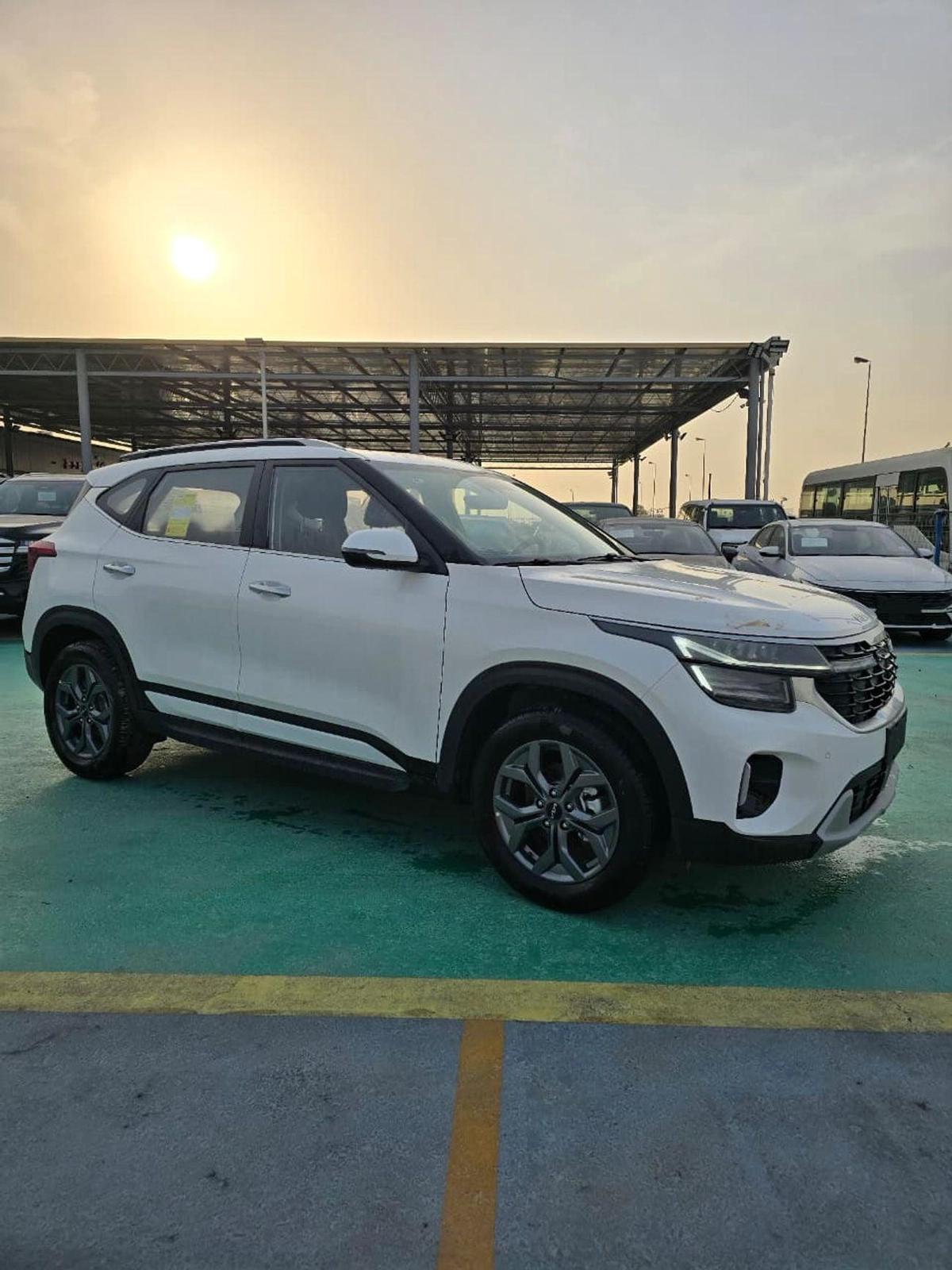 Kia Seltos KIA SALTOS LUXURY FULL OPTION PETROL ENGINE-0-0