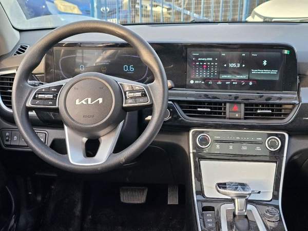 Kia Seltos KIA SALTOS LUXURY FULL OPTION PETROL ENGINE