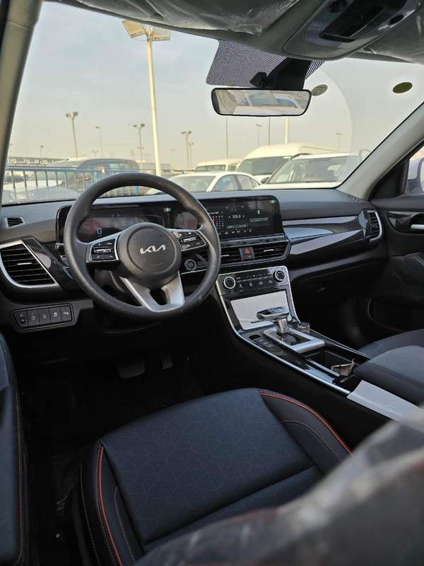 Kia Seltos KIA SALTOS LUXURY FULL OPTION PETROL ENGINE